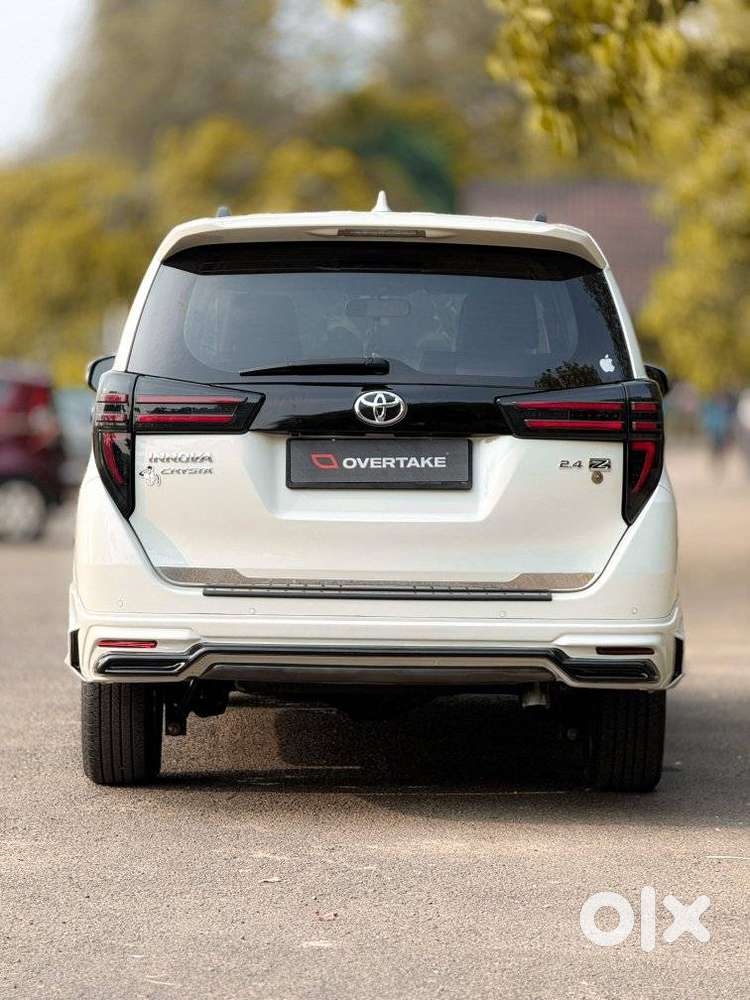 Toyota Innova Crysta Zx 2.4 Diesel 7 Seater, 2022, Diesel