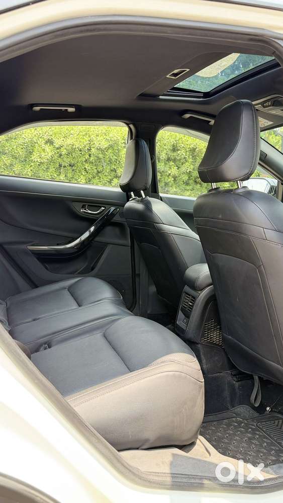 Tata Nexon Fearless Plus S 1.5 Revotorq Diesel 6 Amt Dt, 2023, Diese..