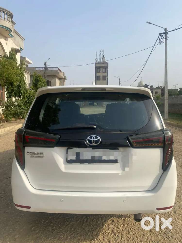 Toyota Innova Crysta 2.4 V (7 Seater)  New Tyres  Mint Condition