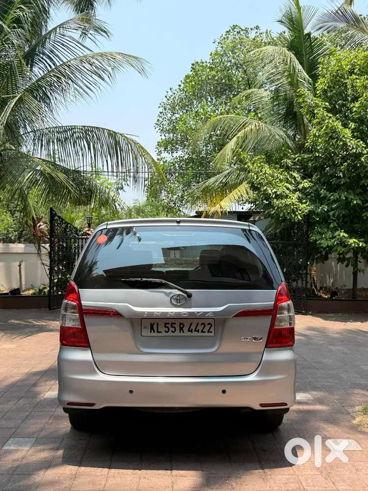Immaculate 2015 Toyota Innova Mt - Silver - Neat & Clean - 160k Km
