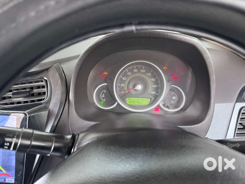 Hyundai Eon Magna 2012