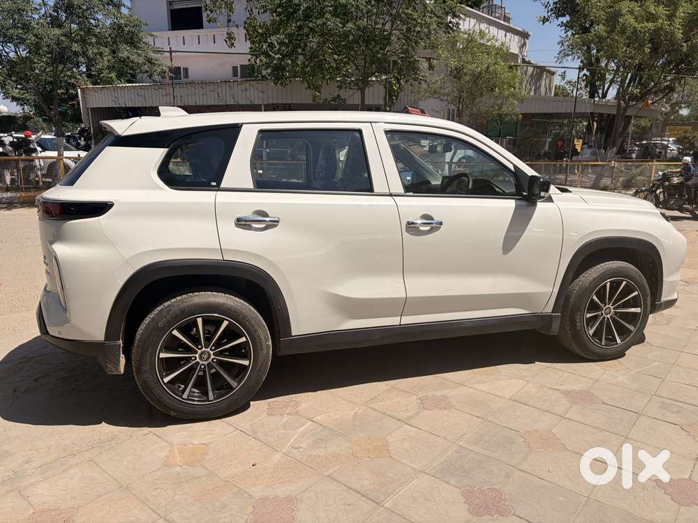 Toyota Urban Cruiser Hyryder E Neodrive Aero Edition, 2025, Petrol