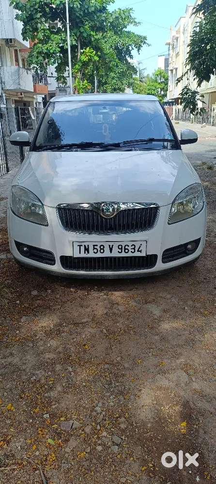 Skoda Fabia 2010 Petrol 90000 Km Driven