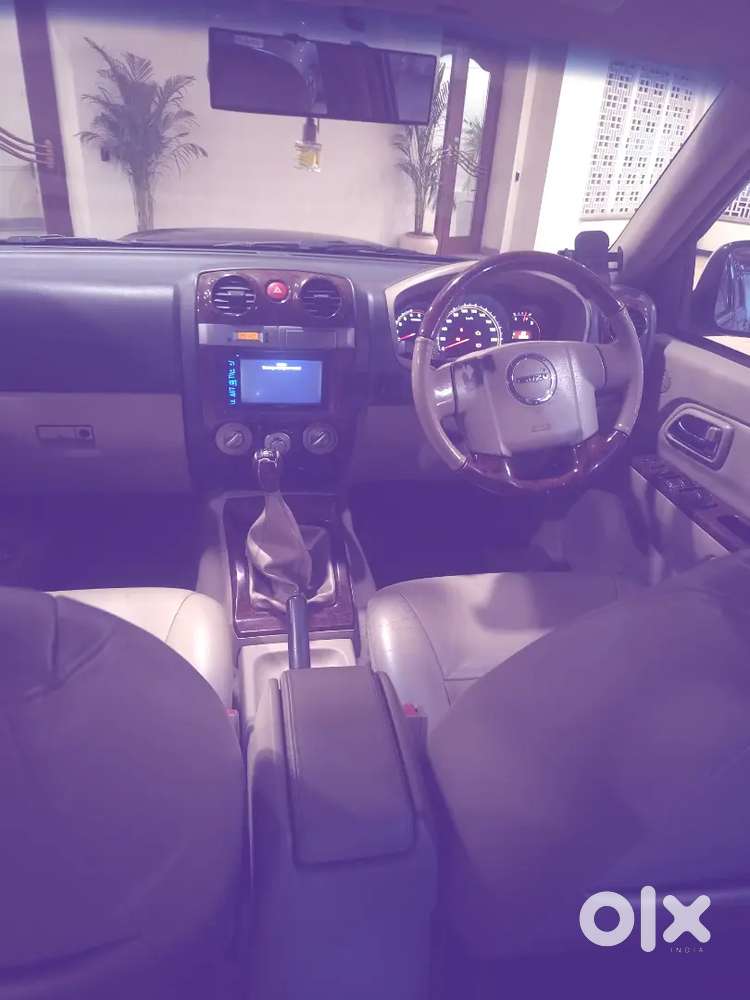 Isuzu Mu 7 2016 Diesel 96800 Km Driven
