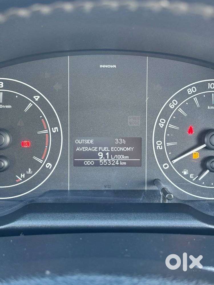 Toyota Innova Crysta 2.4 G Mt 8s, 2023, Diesel