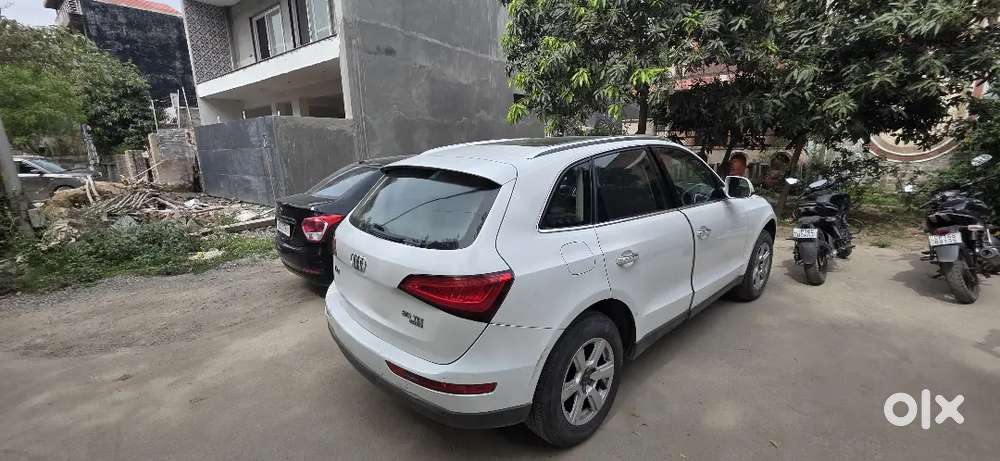 Single-handed Audi Q5 Quattro (2016) Diesel - Like New Condition