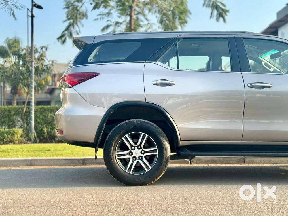 Toyota Fortuner 2017 Diesel Only 88000 Km Driven