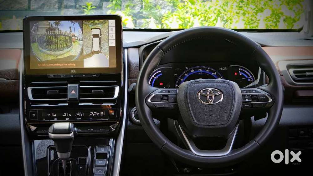 Toyota Innova Hycross 2.0 Zx (o) Hybrid 7 Str, 2024, Petrol