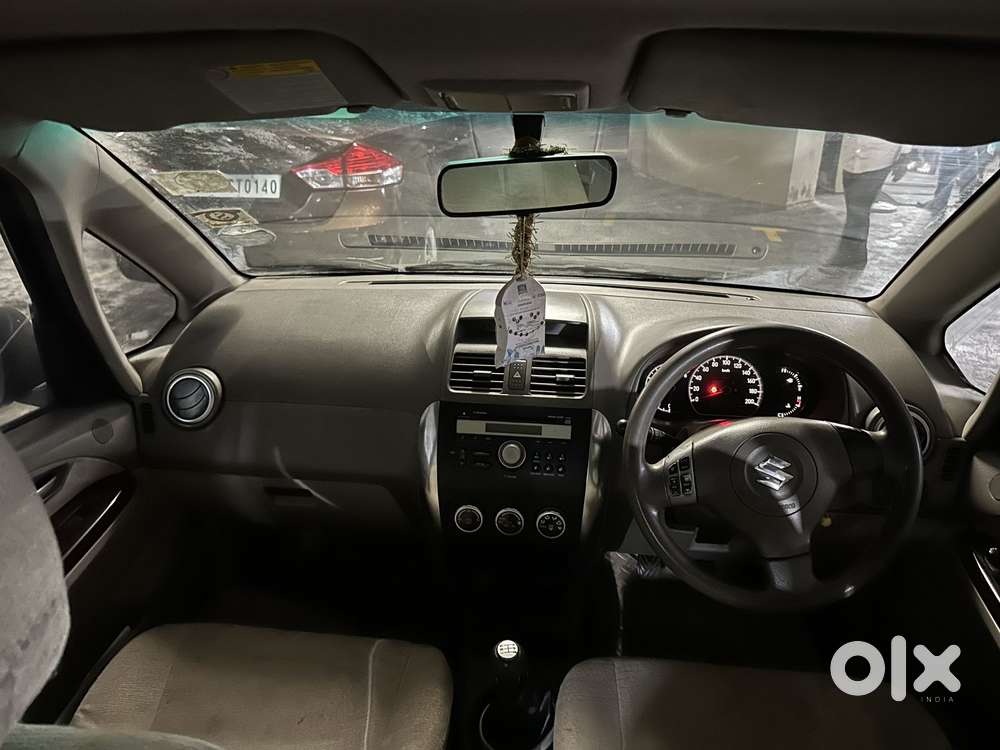 Maruti Suzuki Sx4 Zxi Mt Bsiv, 2010, Petrol