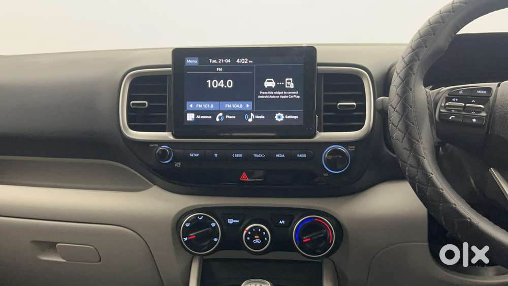 Hyundai Venue 1.2 S (o), 2024, Petrol