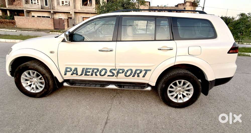 Mitsubishi Pajero Sport 2.5 Manual, 2013, Diesel