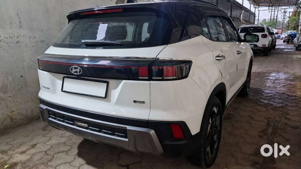 Almost Brand New Creta Diesel Manual King Edition - Dual Tone