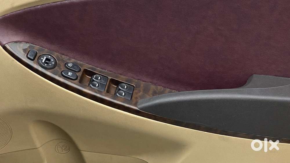 Hyundai Verna Fluidic 1.6 Vtvt Sx, 2014, Petrol