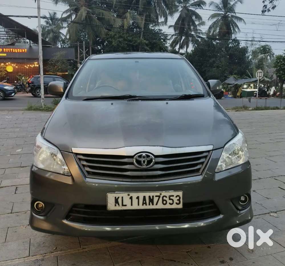 Toyota Innova Diesel 2012