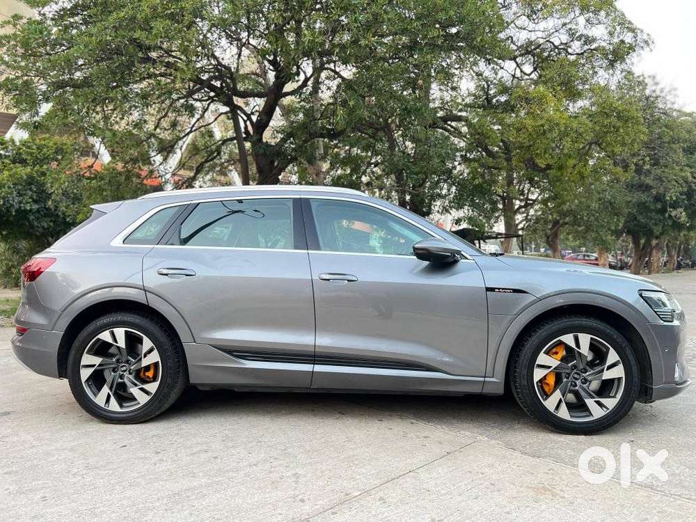 Audi E-tron 55, 2021, Electric