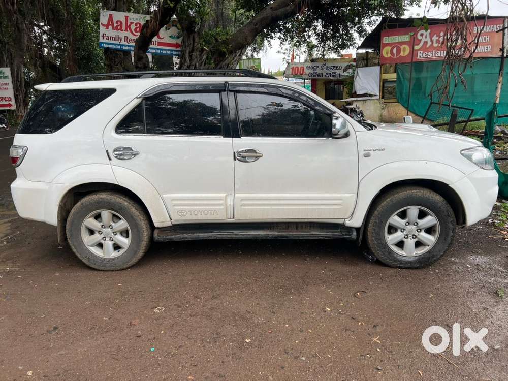 Toyota Fortuner Diesel 2010