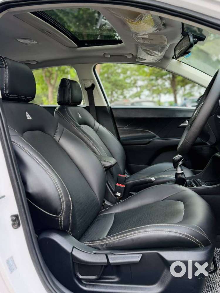 Hyundai Verna 1.5 Sx Petrol Mt, 2023, Petrol