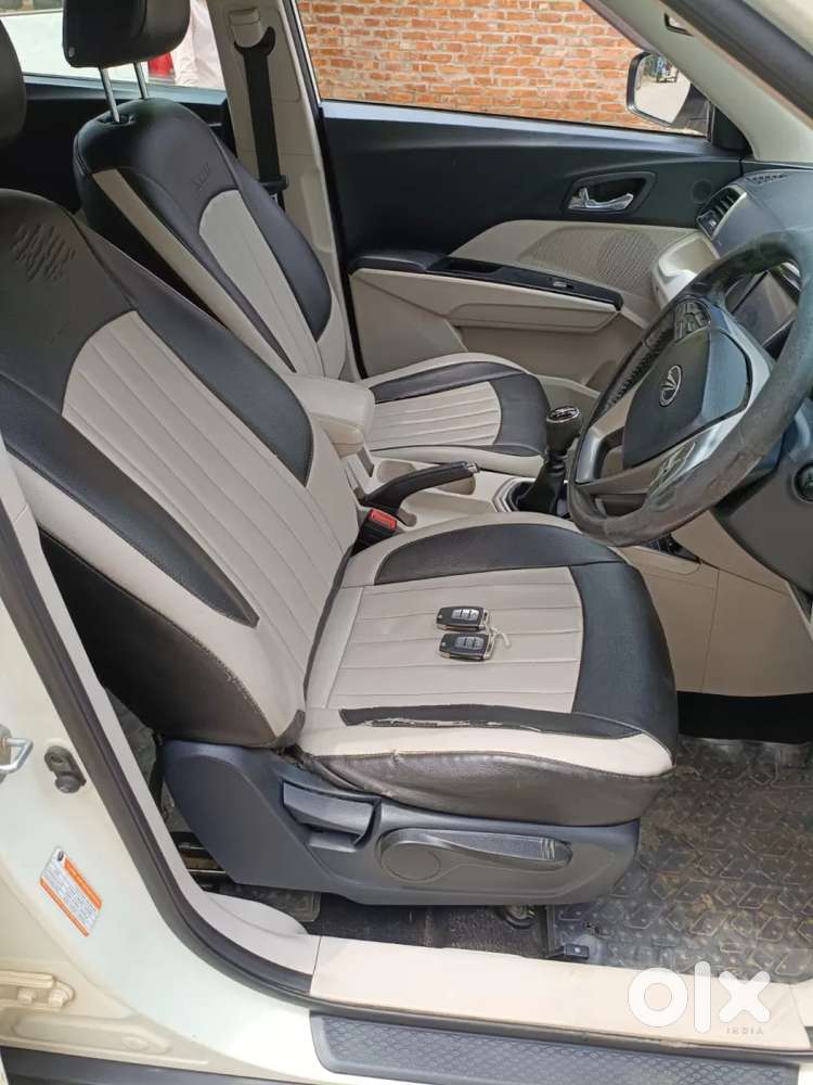 Mahindra Xuv300 W8 Diesel, 2021, Diesel