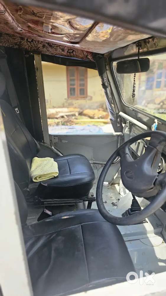 Mahindra Jeep