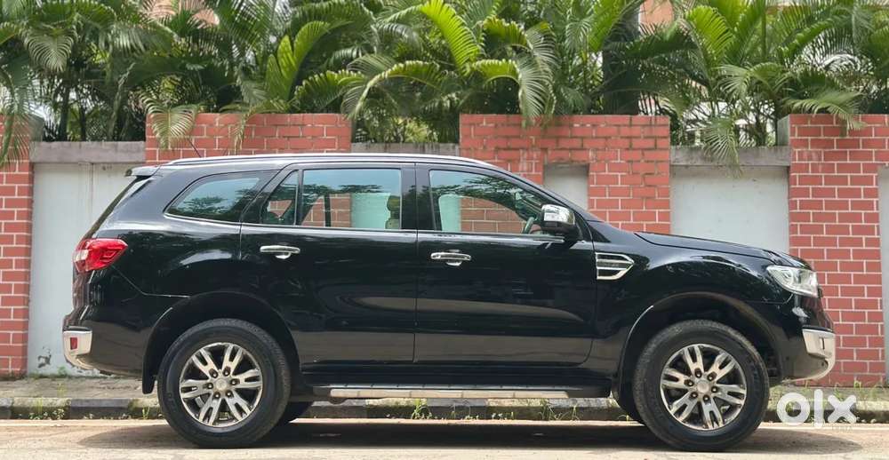 Ford Endeavour 3.2 Titanium At 4x4, 2017, Diesel