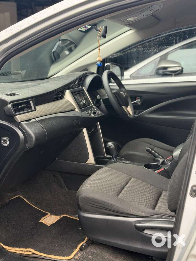 Toyota Innova Crysta 2.8 Gx At, 2017, Diesel