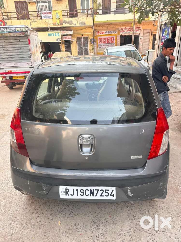 Aone Condition No Mistake 85000 Km Running Cng With Petrol