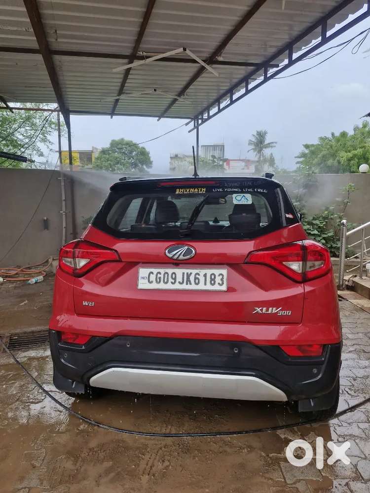 Mahindra Xuv300 1.2 W8 2019