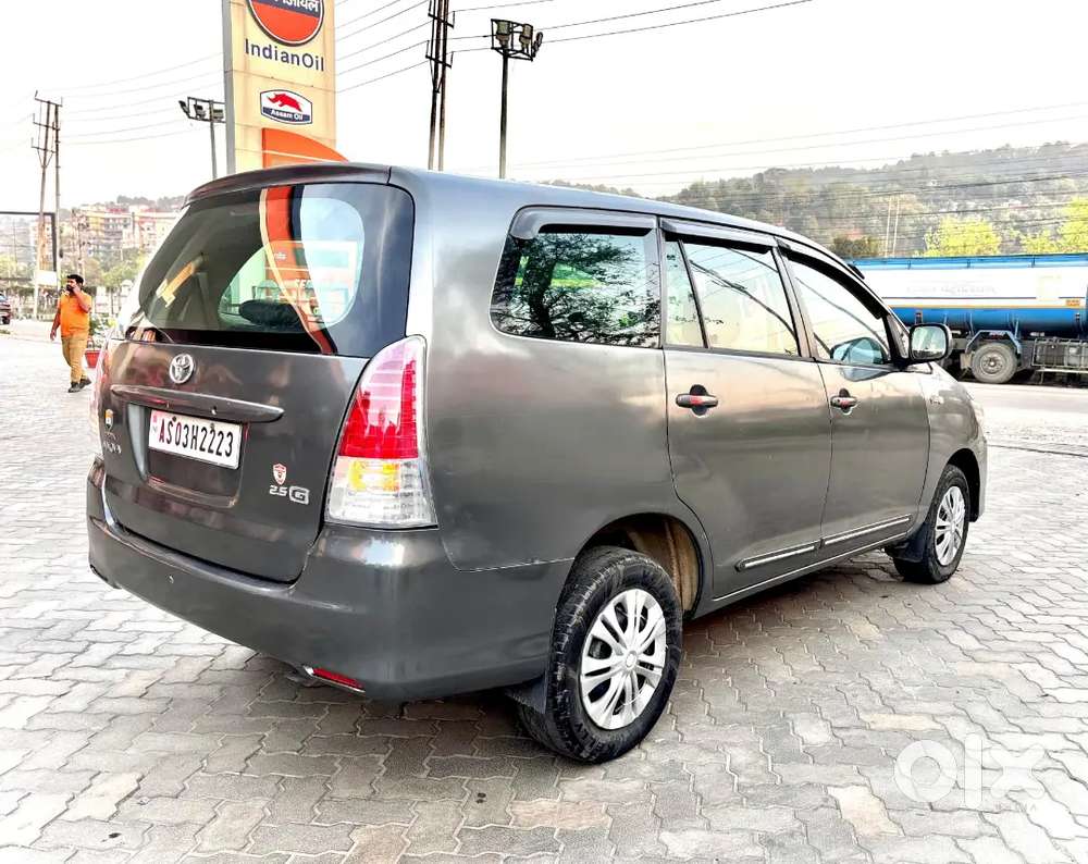 Toyota Innova 2.5g Model Tax Update Till 2030 In Excellent Condition