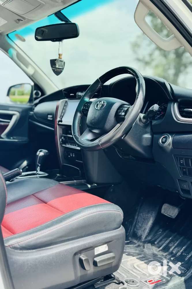 Toyota Fortuner Legender, 2023, Diesel