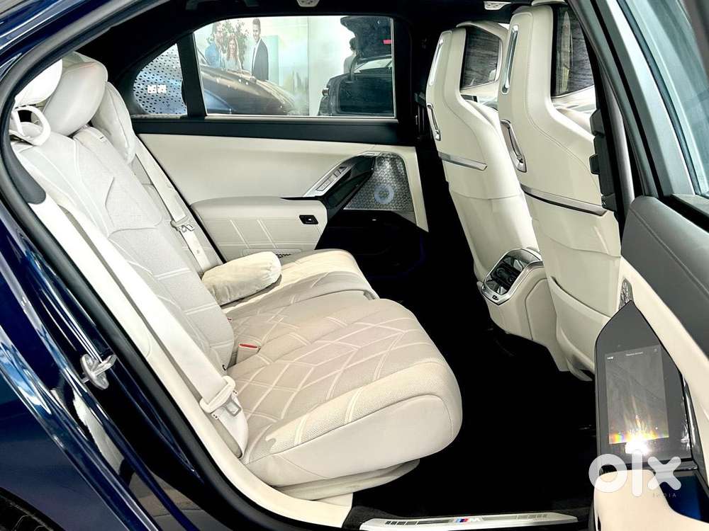 Bmw 7 Series 740i M Sport Petrol Automatic, 2023, Petrol