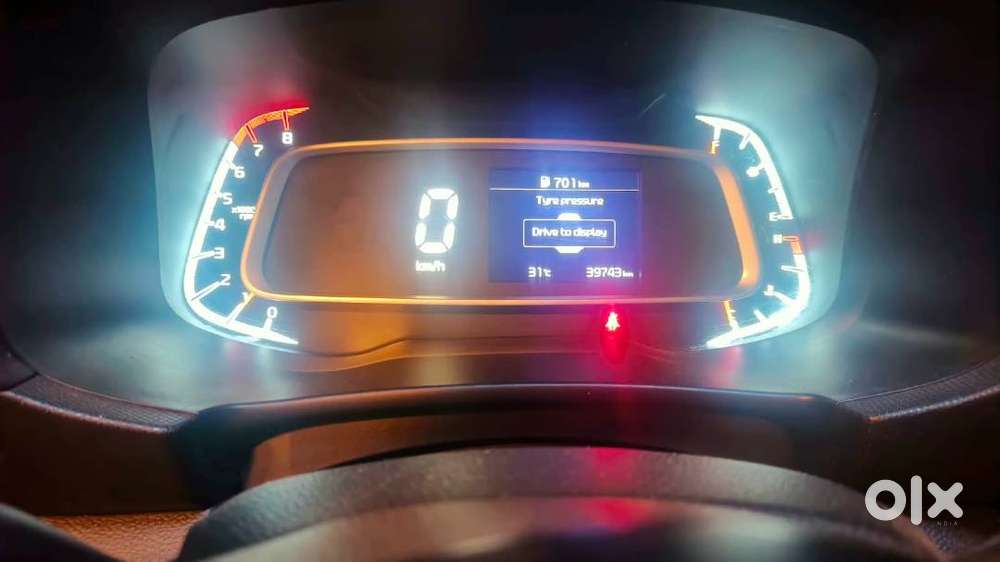 Kia Sonet Htk Plus 1.2 Petrol Manual  2022  1st Owner  39,000 Km