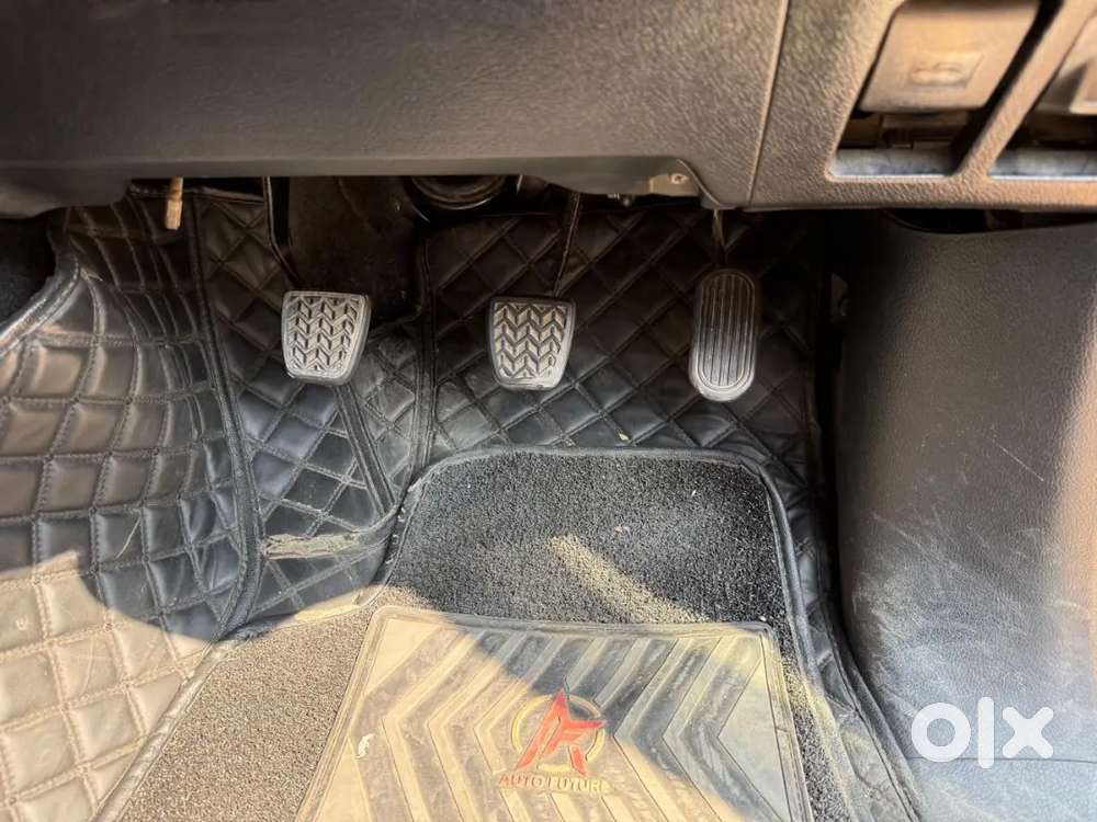 Toyota Innova Crysta 2018 Diesel 130000 Km Driven