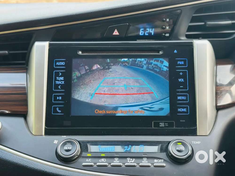 Toyota Innova Crysta 2.8 Zx At 7 Seater, 2017, Diesel