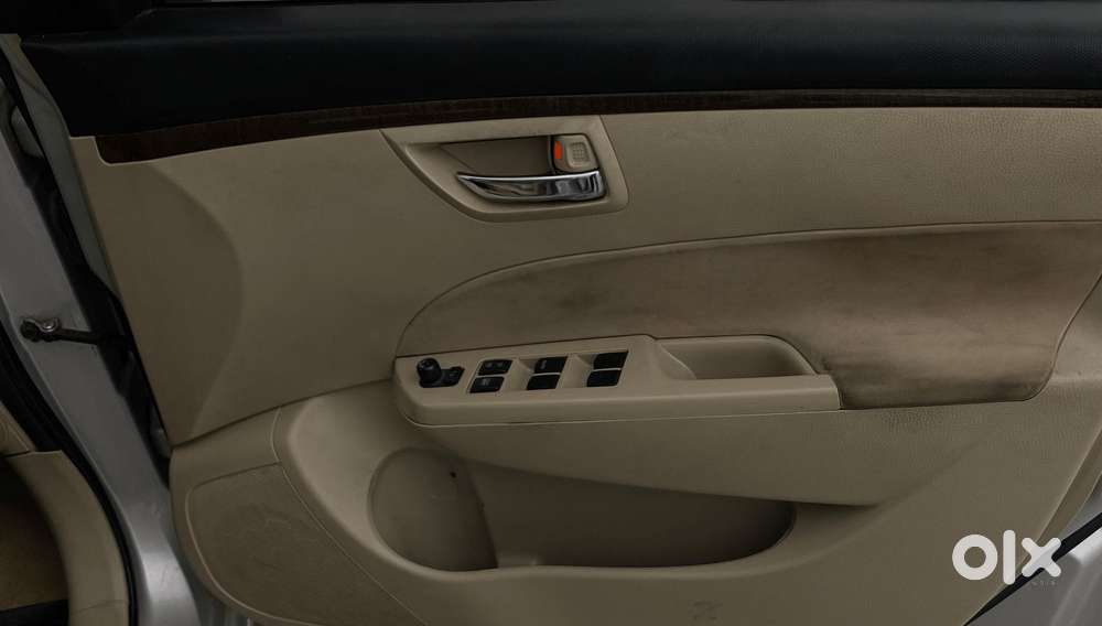 Maruti Suzuki Swift Dzire 1.2 Vxi Bsiv, 2016, Petrol