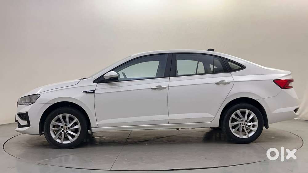 Skoda Slavia Ambition 1.0l Tsi Mt, 2022, Petrol