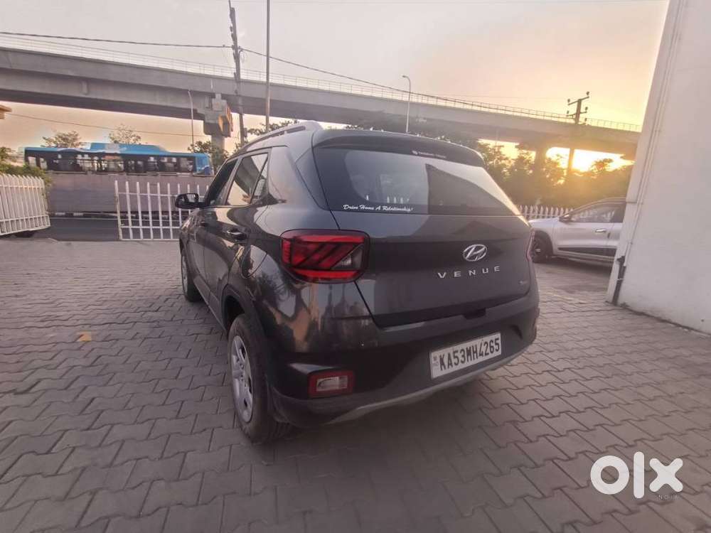 Hyundai Venue 1.0 S (o) Turbo Imt, 2021, Petrol
