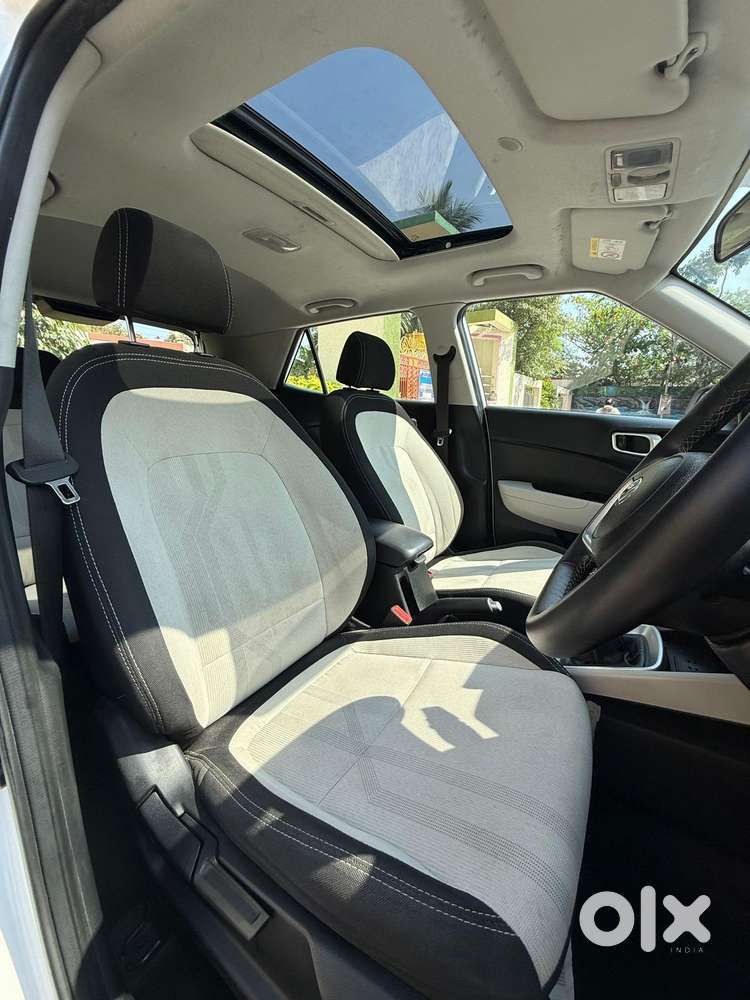 Hyundai Venue Sx (o) Mt 1.5 Diesel, 2022, Diesel