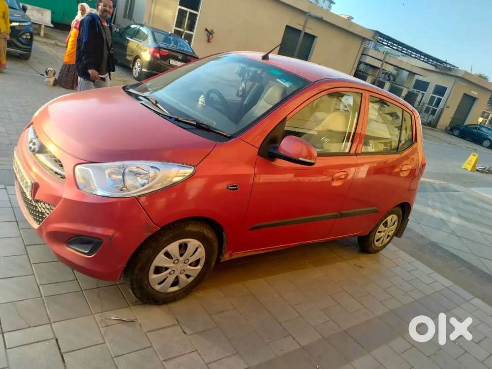 Hyundai I10 Sportz Petrol 2011