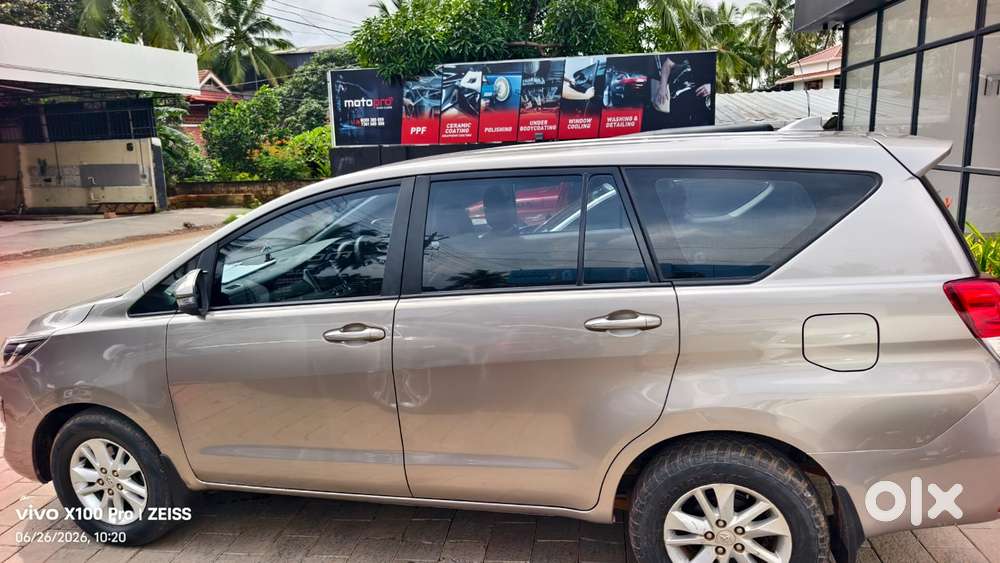 Toyota Innova Crysta 2.4 G Plus Mt 8 Str, 2020, Diesel