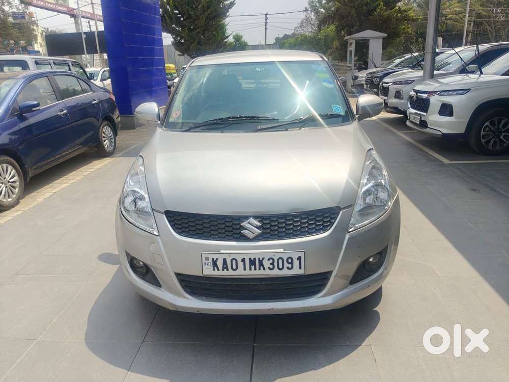 Maruti Suzuki Swift Vxi 1.2 Abs Bs-iv, 2013, Petrol