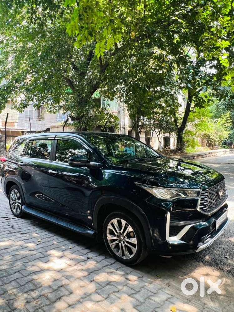 Toyota Innova Hycross 2.0 Zx Hybrid 7 Str, 2024, Petrol