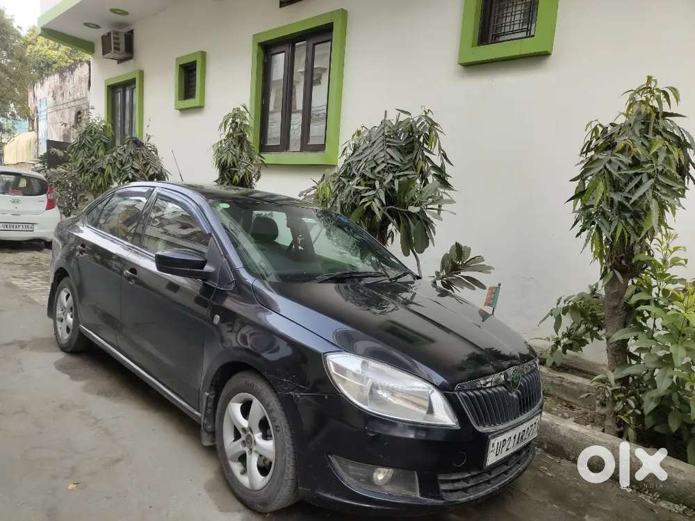 Skoda Rapid Elegance 2013 Car