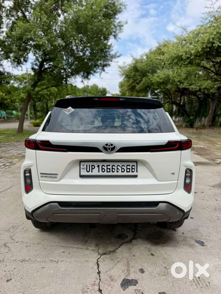 Toyota Urban Cruiser Hyryder 1.5 S E-cng, 2024, Cng & Hybrids