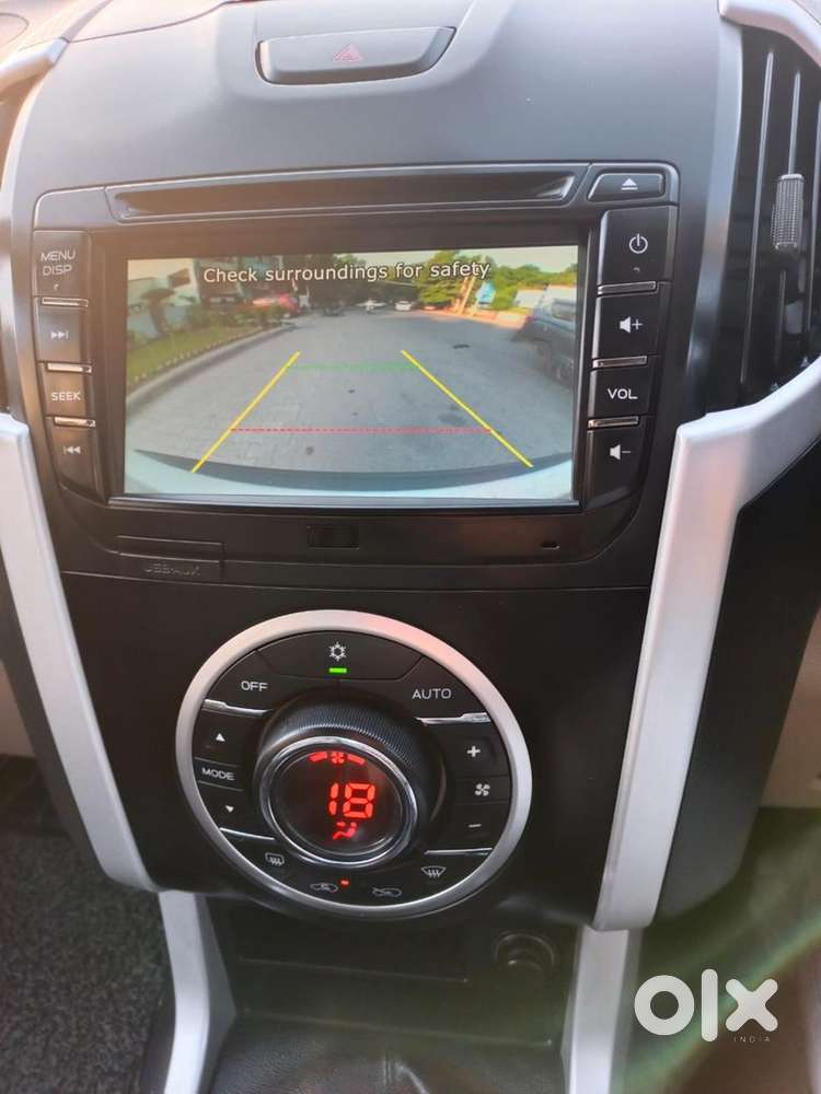Isuzu D-max V-cross 2018