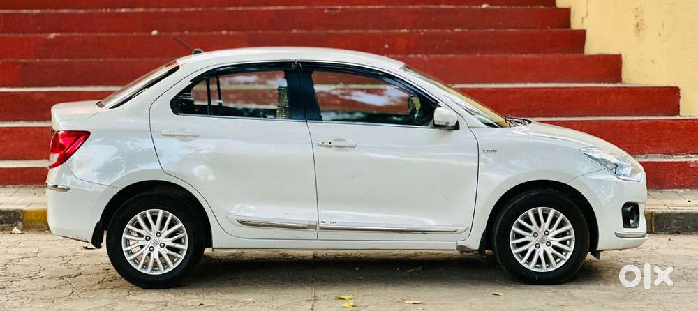 Maruti Suzuki Dzire 1.2 Zxi Amt, 2017, Petrol