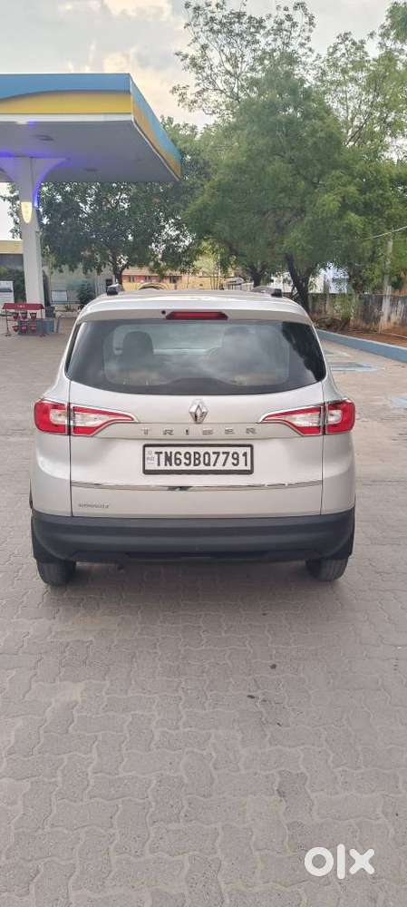 Renault Triber Rxl, 2022, Petrol