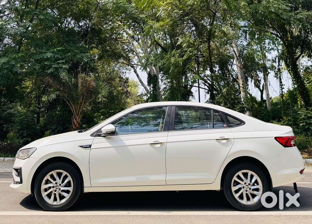 Skoda Slavia Ambition 1.0l Tsi Mt, 2023, Petrol