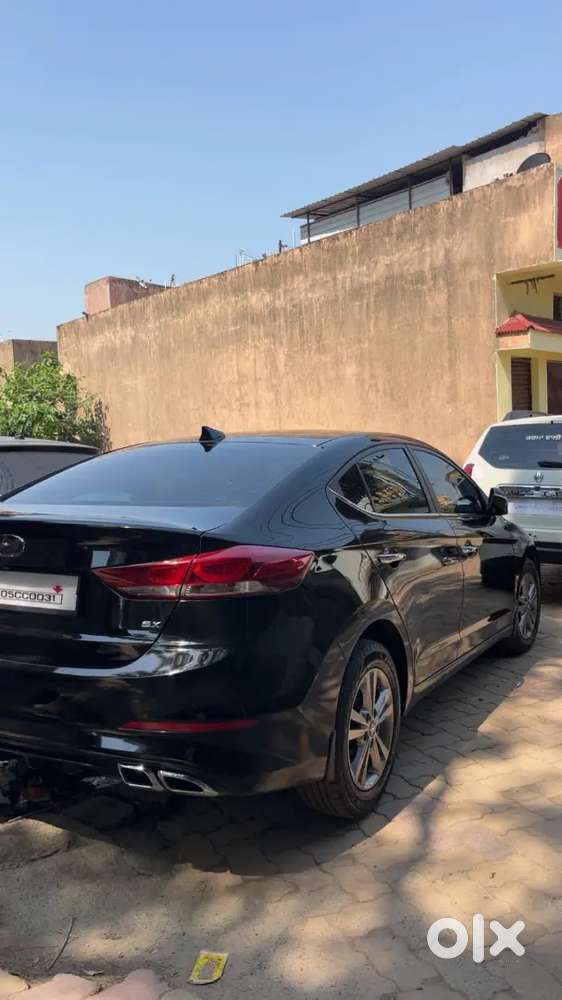 New Elantra 2018 Model 2nd Owner Running 72000 Km