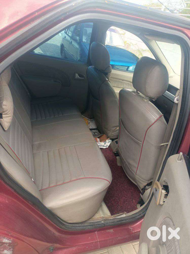 Mahindra Renault Logan, 2008, Petrol