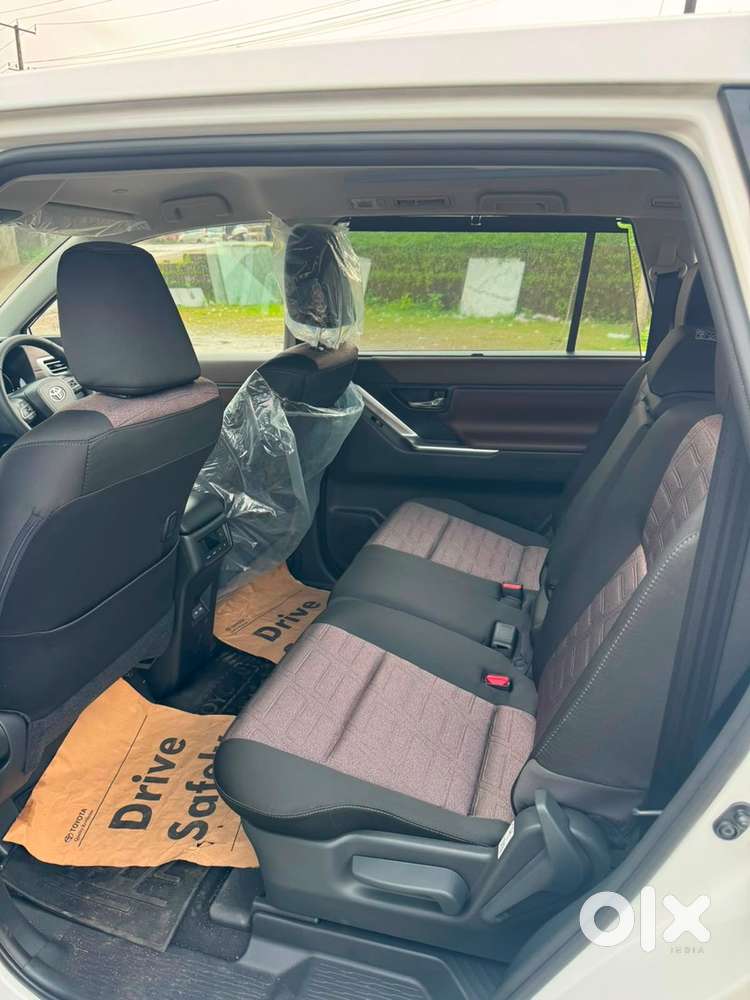 Toyota Innova Hycross 2026 Petrol Strong Hybrid H-ev